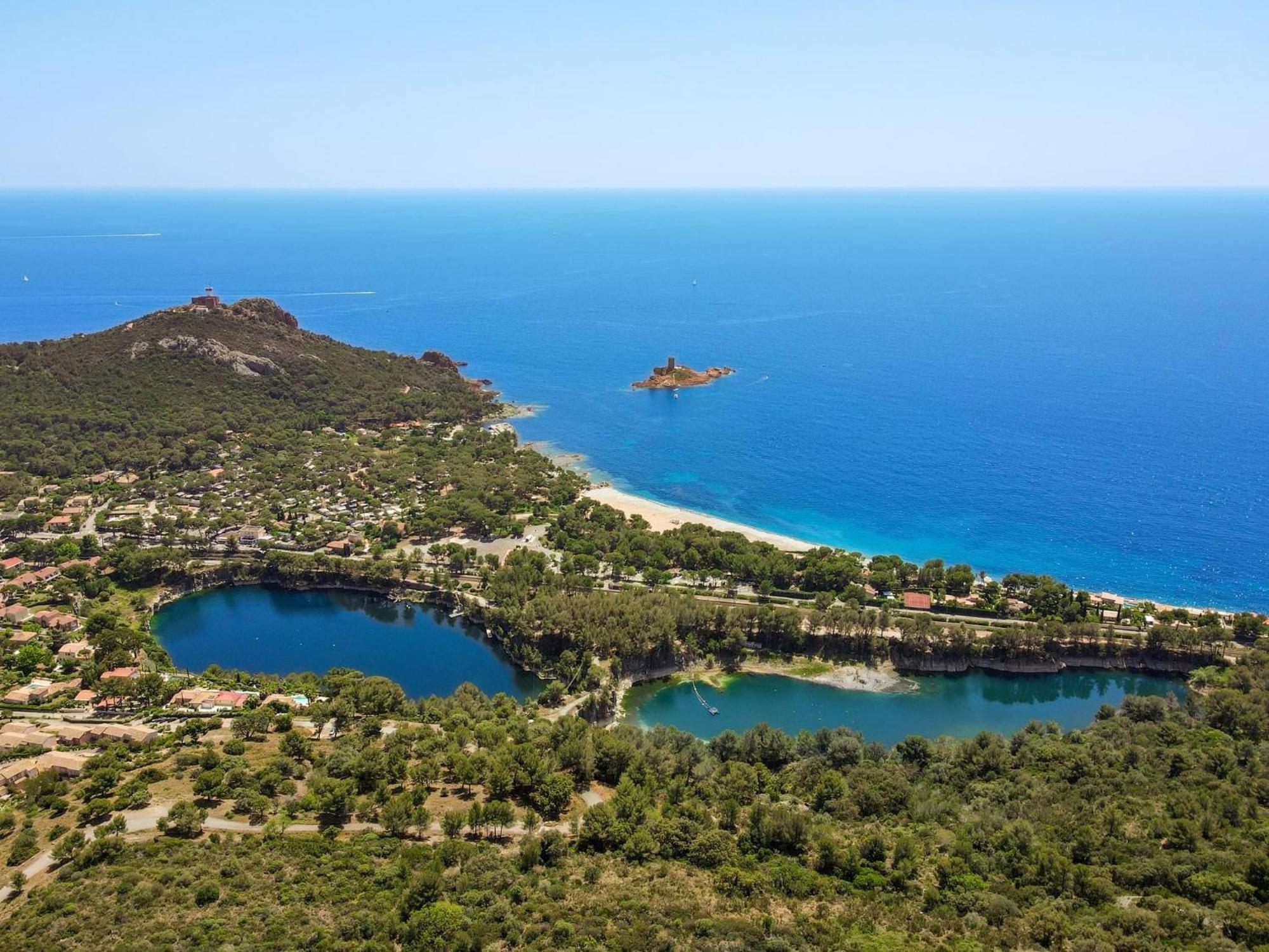 T2 En Rez De Jardin Privatif Cloture , Cap Esterel Pierre Et Vacances ,Piscine Chauffee Des Le 05 Avril Au 02 Novembre Saint-Raphaël Eksteriør billede